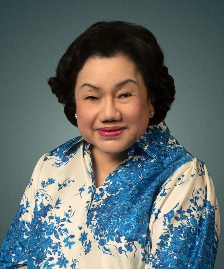 Harlina Tjandinegara Headshot